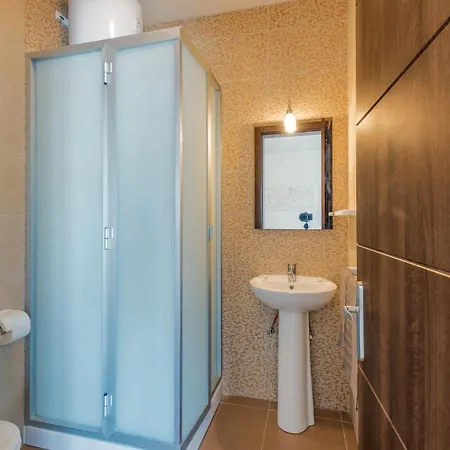 Penthouse With Seaview Terrace