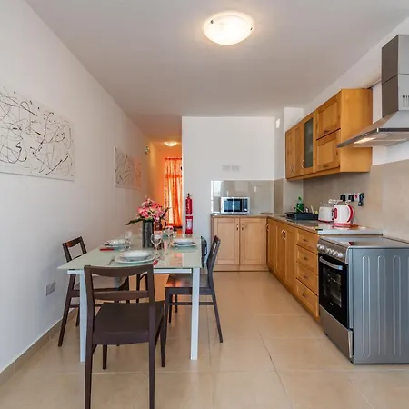 Penthouse With Seaview Terrace