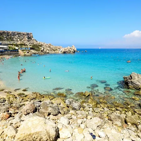 Penthouse With Seaview Terrace St. Paul's Bay