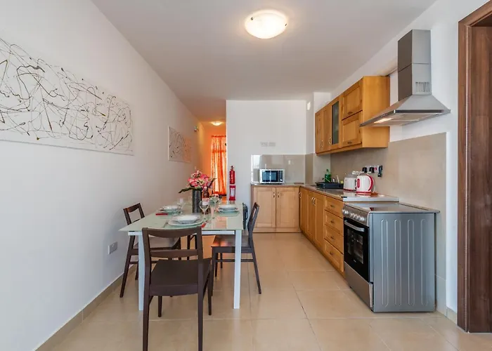 Penthouse With Seaview Terrace